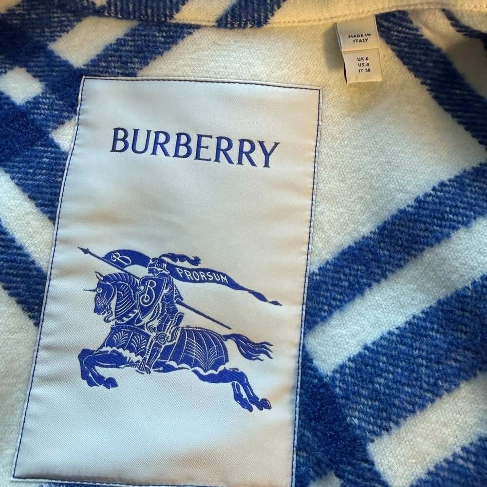 Burberry Women’s Check Wool Shirt | Equestrian Knight Logo Plaid Top Size 4 Blue - Picture 7 of 8